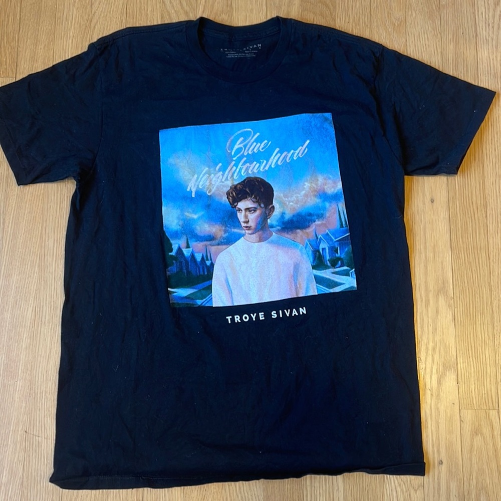 Troye Sivan graphic tee size L